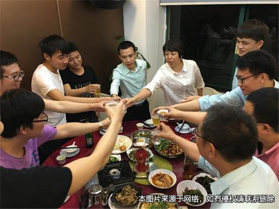 聚餐后送朋友回家，朋友意外去世后被判賠償7萬(wàn)元