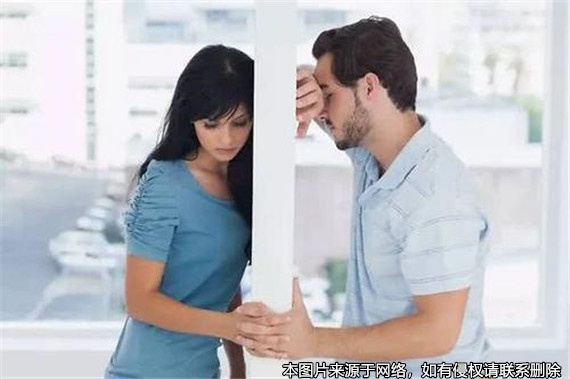 夫妻離婚，法院判決男方需向女方支付五萬元的家務(wù)補(bǔ)償款