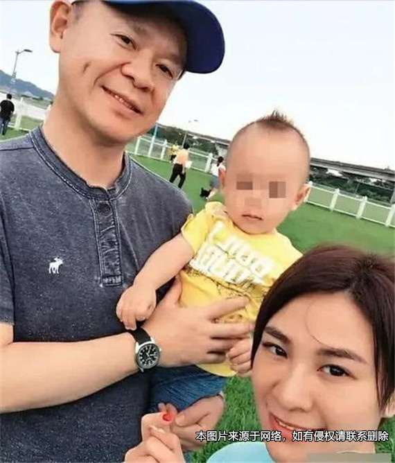 妻子婚內(nèi)與他人生子，丈夫起訴離婚并索賠償