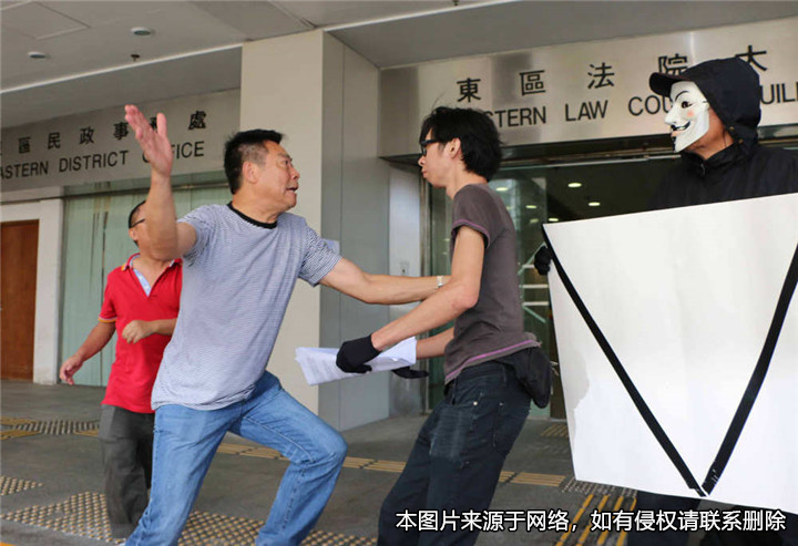 為一元車票，女乘客掌摑公交司機被判4年