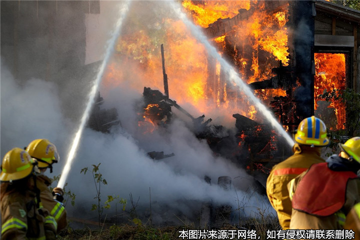保安進(jìn)火場救火后受傷，索賠11萬被涉事方所拒